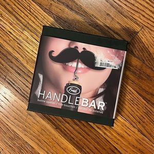 Handlebar Bottle Opener🍷